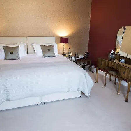 The Priory فندق مبيت وإفطار ميدلهام