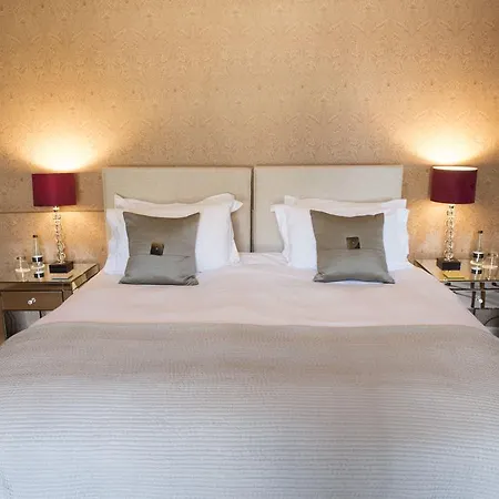 The Priory فندق مبيت وإفطار 3*