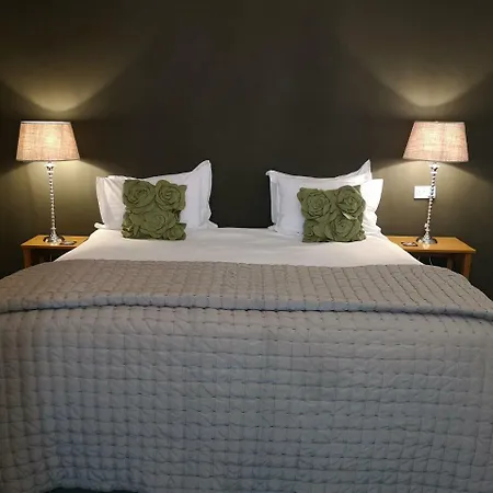 The Priory فندق مبيت وإفطار ميدلهام