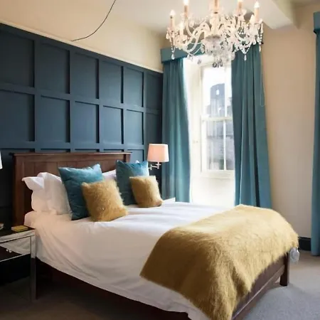 Nocleg ze śniadaniem The Priory