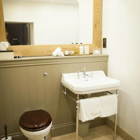 住宿加早餐酒店 The Priory 米德尔赫姆