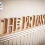 The Priory 3* 미들햄