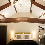 The Priory 3*