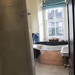 B&B The Priory 미들햄