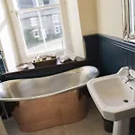 The Priory B&B 미들햄